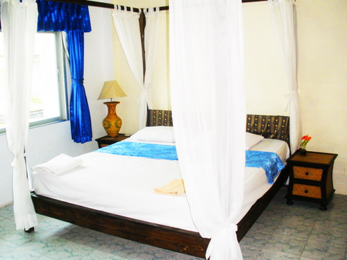 small bed.jpg